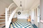 Bereits der helle und freundliche Eingangsbereich mit den wunderschönen Fliesen wird Sie begeistern. - Reethus Dörpsend Haus 2 - Top-Hundeurlaub