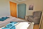 Schlafzimmer - Villa Westend - Wohnung 2 - Top-Hundeurlaub