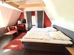 Schlafzimmer - Wohnung 1 im Zeesboothaus - komfortabel, naturnah - Top-Hundeurlaub