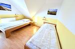 Schlafzimmer - Fewo Seelenfrieden 3 - mit Balkon für 4 Personen - Top-Hundeurlaub