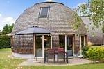Ferienhaus Nordlichter - Kugelhaus am Tollensesee - Terrasse direkt am Haus - Nordlichter - Top-Hundeurlaub