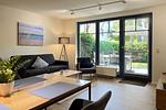 Wohnzimmer mit Blick zur Terrasse - Wohnung 11-2 - Top-Hundeurlaub