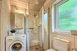 Badezimmer mit Dusche und Waschmaschine - Ferienhaus 3 - Top-Hundeurlaub