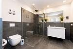 Badezimmer mit Dusche und WC - Wohnung 01 - Top-Hundeurlaub