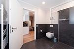 Badezimmer mit Dusche und WC - Wohnung 03 - Top-Hundeurlaub