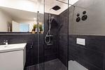 Badezimmer mit Dusche und WC - Wohnung 13 - Top-Hundeurlaub