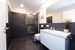 Badezimmer mit Dusche und WC - Wohnung 11 - Top-Hundeurlaub