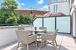 Balkon mit Gartenmöbeln - Wohnung 45 - Top-Hundeurlaub