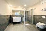 Badezimmer mit Dusche - Wohnung 18 - Top-Hundeurlaub