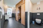 Badezimmer mit Dusche und WC - Wohnung 55 - Top-Hundeurlaub