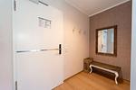 Eingangsbereich mit Spiegel und Garderobe - Wohnung 42 - Top-Hundeurlaub