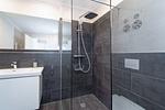 Badezimmer mit Dusche und WC - Wohnung 25 - Top-Hundeurlaub