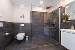 Badezimmer mit Dusche und WC - Wohnung 27 - Top-Hundeurlaub