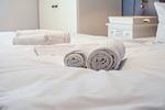 Schlafzimmer mit Doppelbett - Wohnung 16 - Top-Hundeurlaub