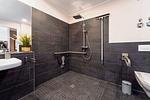Badezimmer mit Dusche und WC - Wohnung 16 - Top-Hundeurlaub