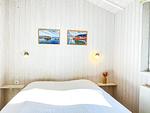 1. Schlafzimmer mit Doppelbett - Ferienhaus 18 - Top-Hundeurlaub