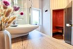 Badezimmer mit Sauna - Ferienhaus 18 - Top-Hundeurlaub
