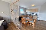 Vollausgestattete Einbauküche mit Essplatz in Kölpinsee - Ferienwohnung Ostseeblume - Top-Hundeurlaub