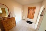 Freundlicher Eingangsbereich mit Garderobe Ihrer Ferienunterkunft - Ferienwohnung Ostseeblume - Top-Hundeurlaub