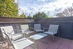 Terrasse mit modernen Stühlen und Tisch - Boddenräuber 4 - Top-Hundeurlaub