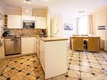 Küche / Küchenzeile - Ferienwohnung mit 2 Schlafzimmern und Balkon (SV/755) - Top-Hundeurlaub