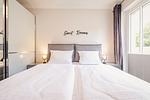 Schlafzimmer mit Doppelbett - WE 2 - "Strandrose" - Top-Hundeurlaub