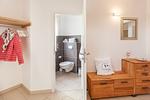Wohnzimmer - Haus: Kamin, Garten - Top-Hundeurlaub