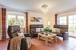 Wohnzimmer - Haus: Kamin, Garten, Sauna - Top-Hundeurlaub