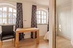 Schlafzimmer - Haus: Terrasse, Kamin, eigene Sauna - Top-Hundeurlaub
