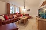 Wohnzimmer - Haus: Garten, Kamin, Sauna - Top-Hundeurlaub
