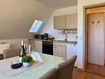 Küche / Küchenzeile - Pension Hirschburg Apartment 1 - Klockenhagen - Top-Hundeurlaub