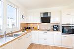 Küche / Küchenzeile - Apartment "Wikinger Exklusiv" mit Haffblick und Kamin - Top-Hundeurlaub