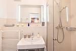 Badezimmer - Apartment "Wikinger Exklusiv" mit Haffblick und Kamin - Top-Hundeurlaub