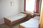 Schlafzimmer - Sonnenuhr - Top-Hundeurlaub
