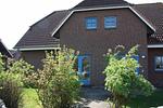 Fassade / Eingang - Sonnenuhr - Top-Hundeurlaub