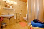 Badezimmer - Rundblick 1 Gartenwohnung - Top-Hundeurlaub