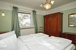 Schlafzimmer - FeWo Bay View: Meerblick - Top-Hundeurlaub