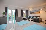 Essbereich mit Blick zum Sofa - Wohnung 115 - Top-Hundeurlaub