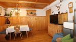 Wohnzimmer - Ferienwohnung für 6 Personen (77 m²) in Hippach-Schwendberg - Top-Hundeurlaub