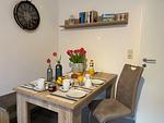 Esstisch - Friesenkieker - Top-Hundeurlaub