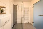Badezimmer mit bodengleicher Dusche - Wohnung 04 - Top-Hundeurlaub