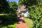 Fassade / Eingang - Ferienhaus Bauernkate Basstölpel - Top-Hundeurlaub