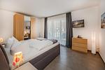 Schlafzimmer - App. Ahlbeck mit Balkon, Kamin und Seeblick - Top-Hundeurlaub