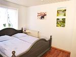 Doppelbettschlafzimmer in der Ferienwohnung Fiiwfut in Süddorf auf Amrum - Ferienwohnung *Fiiwfut* - Top-Hundeurlaub
