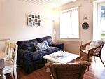 Wohnzimmer in der Ferienwohnung Fiiwfut in Süddorf auf Amrum - Ferienwohnung *Fiiwfut* - Top-Hundeurlaub