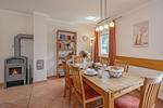 Wohnzimmer - Ferienhaus See Idyll 2 mit Kamin, Terrasse und 2 Bädern - Top-Hundeurlaub