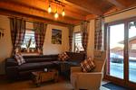 Alpenländischer Stil - Waldhirsch - Feriendorf Via Claudia Haus 90 - Top-Hundeurlaub