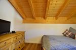 Schlafzimmer 3 mit 140/200 Bett - Waldhirsch - Feriendorf Via Claudia Haus 90 - Top-Hundeurlaub