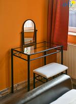 Schminktisch im Schlafzimmer - Ferienwohnung Klabautermann - Top-Hundeurlaub