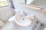 Badezimmer - Haus Friesische Straße 25a, Whg. 8 - Top-Hundeurlaub